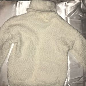 Turtle neck sweater